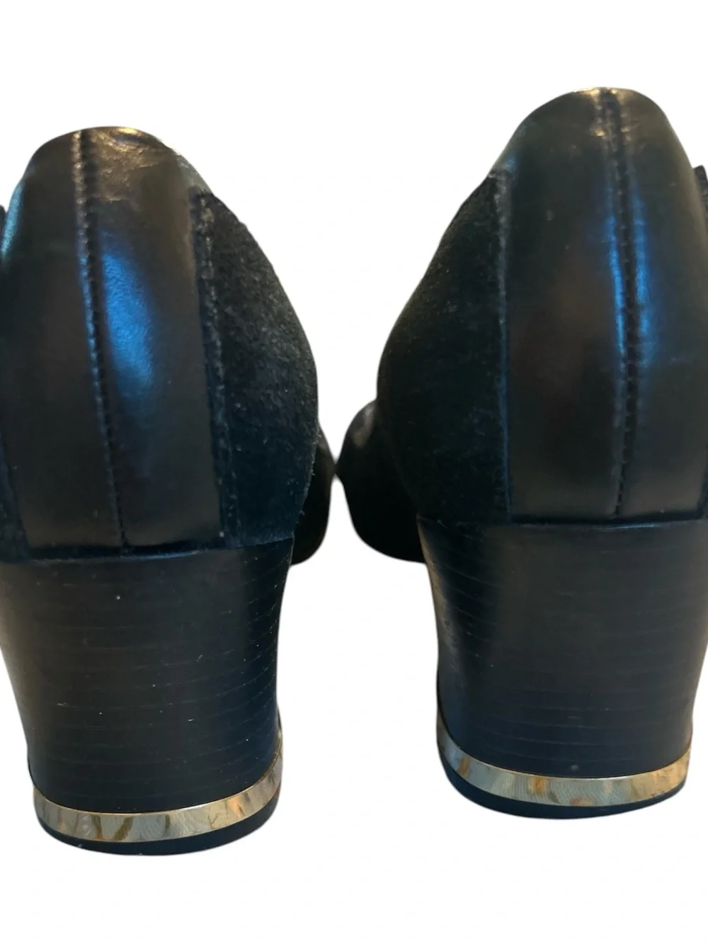 Tory Burch rounded toe, black suede, and leather pumps with gold accents 8.5M
